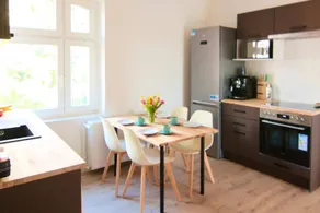Merveilleux appartement convivial et familial avec jardin et piscine | Vue jardin | Avec animaux acceptés - Image 2