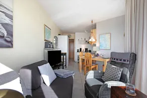 Flat with terrace | Garden view - Image 3
