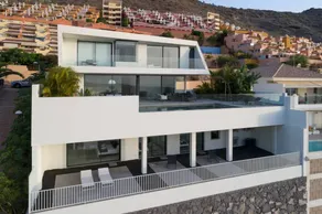 Vacation Home 'Kai Torviscas' with Sea View, Wi-Fi and Air Conditioning - Image 5
