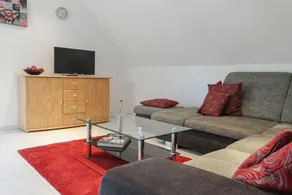 Holiday apartment with garden | Garden view - Image 2