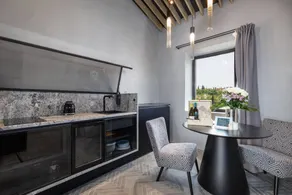 Agréable appartement de vacances avec piscine et jardin | Vue jardin | Avec animaux autorisés - Image 3
