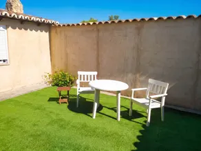 House with garden, BBQ & terrace - Image 2