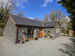 Family-friendly charming cottage with garden | Pets allowed - Image 2