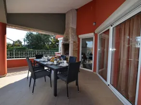 Villa totalmente equipada con piscina privada, jardín y barbacoa - Image 4