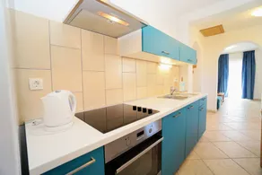 Apartamento vacacional | Vistas al jardín - Image 4