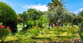 Fully equipped flat with garden, BBQ & terrace - Image 3