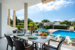 Villa totalmente attrezzata con terrazza, piscina privata e barbecue | Vista sul giardino | Vicino alla spiaggia - Image 5