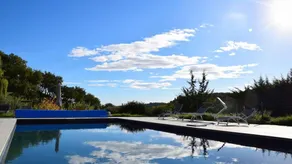 Ferienwohnung mit Pool und Garten - Image 3