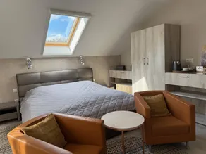 La Chatte apartment house - Image 3