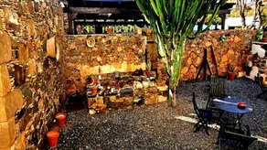 Cottage with terrace - Image 2