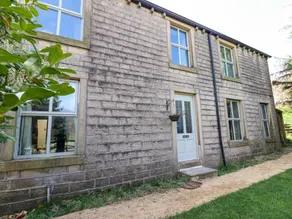 Child-friendly pleasant cottage with garden | Pets allowed - Image 3