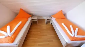 Holiday apartment with garden, terrace & barbeque - Image 4