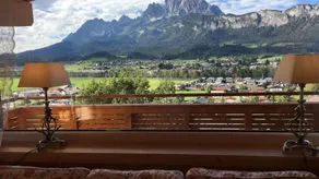 Familienorientiertes charmantes Apartment mit beheiztem Pool, Terrasse und Garten | Gartenblick | Skifahren in der Nähe | Ideal für Homeoffice - Image 2