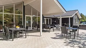 House with sauna, BBQ & terrace | Dogs allowed - Image 2