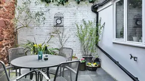 House with terrace - Image 3