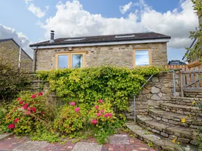 Family-friendly cottage with garden | Pet-friendly - Image 2