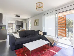 Appartement de vacances entièrement équipé avec piscine, terrasse et jardin | Vue mer - Image 3