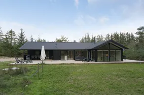 Fully equipped holiday home with terrace, hot tub & barbeque | Dogs allowed - Image 2