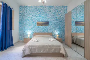 Apartamento con internet de alta velocidad | Vistas a la ciudad - Image 2