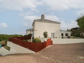 Child-friendly cottage with garden | Beach view | Pet-friendly - Image 3