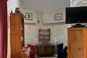 Casa con barbecue, piscina e giardino - Image 4