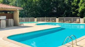 Casa vacacional con piscina, jardín y terraza - Image 4
