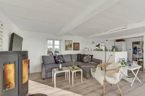 Holiday home with terrace & garden | Sea view | Close to the beach - Image 4
