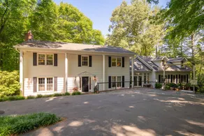 Family-friendly holiday home with terrace, garden & barbeque | Lake view | Perfect for remote work | Pets are welcome - Image 4