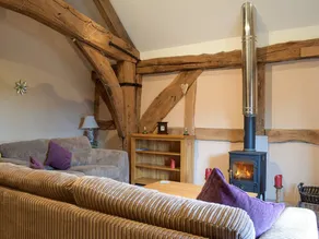 Cottage with garden - Image 3