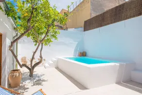 Kinderfreundliche Villa mit Terrasse, privatem Pool und Garten - Image 3