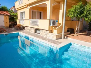 Appartamento con giardino, griglia e piscina riscaldata - Image 5