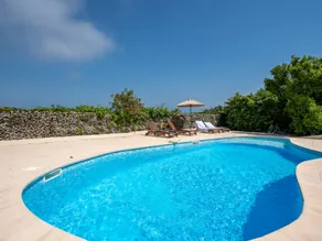 Merveilleuse maison conviviale et familiale avec piscine privée, terrasse et jardin | Vue mer | Idéale pour le télétravail | Avec animaux autorisés - Image 2