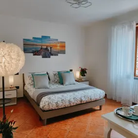 Chambre privée avec jardin et piscine | Vue nature - Image 2