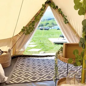 Charming Bell Tent in the Welsh Countryside near Snowdonia National Park - Image 2
