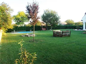 Casa vacacional con terraza, piscina privada y barbacoa - Image 5