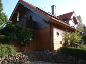 Holiday apartment with BBQ, garden & terrace - Image 2