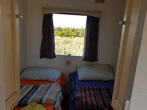 Charmante cabane adaptée aux familles avec barbecue et jardin | Vue lac | Avec animaux autorisés - Image 3
