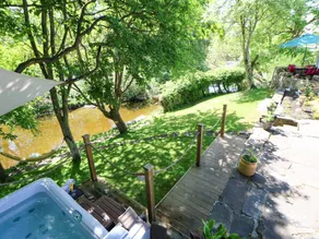 Family-oriented cottage with garden & hot tub | Dogs allowed - Image 2
