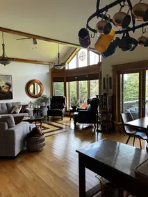 Voll ausgestattetes großzügiges Ferienhaus mit Garten - Image 3