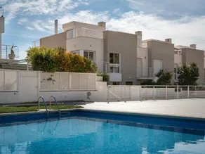 Ferienhaus mit Grill, Pool und Garten - Image 3
