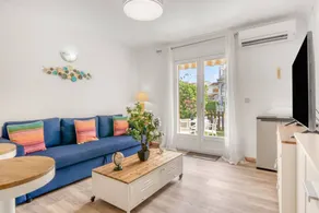 Apartment with fast internet, pool & terrace | Garden view | Close to the beach - Image 3