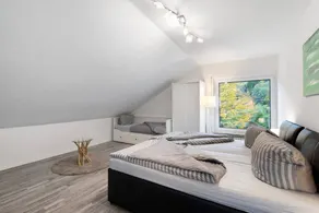 Apartment with terrace - Image 2