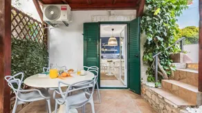 Apartment with terrace, pool & barbeque - Image 5