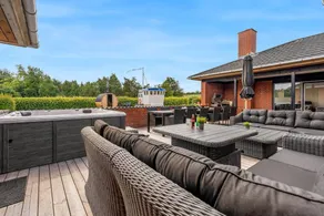 Renovated holiday home with outdoor hot tub and outdoor sauna in Thorup Strand - Image 2
