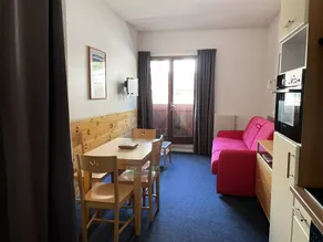 Tolles Studio mit beheiztem Pool und Whirlpool | Skifahren in der Nähe | Haustiere erlaubt - Image 2