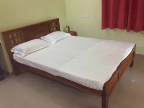 Chambre privée avec jardin | Adaptée au travail à distance - Image 3