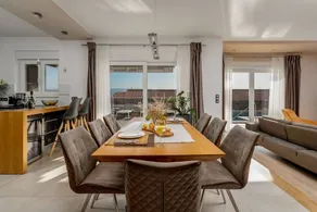 Villa with terrace, sauna & barbeque - Image 4