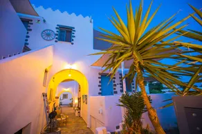 Beautiful holiday home with terrace & garden | Mountain view | Pet-friendly - Image 2