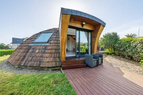 Pleasant house with garden & terrace | Garden view | Beach nearby - Image 3