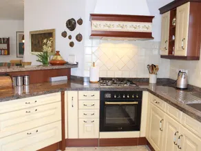 House with pool & BBQ - Image 5